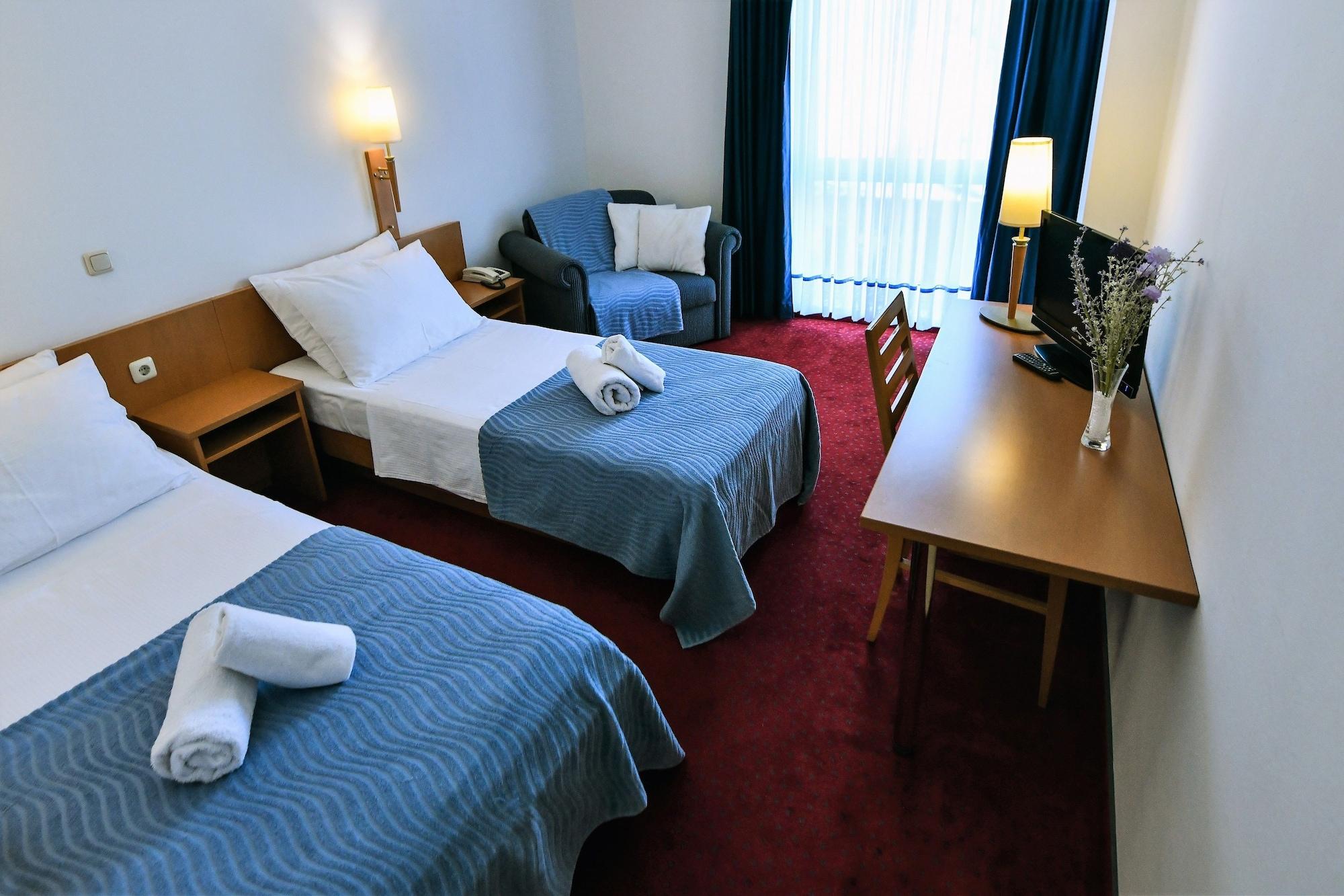Alkar Hotel