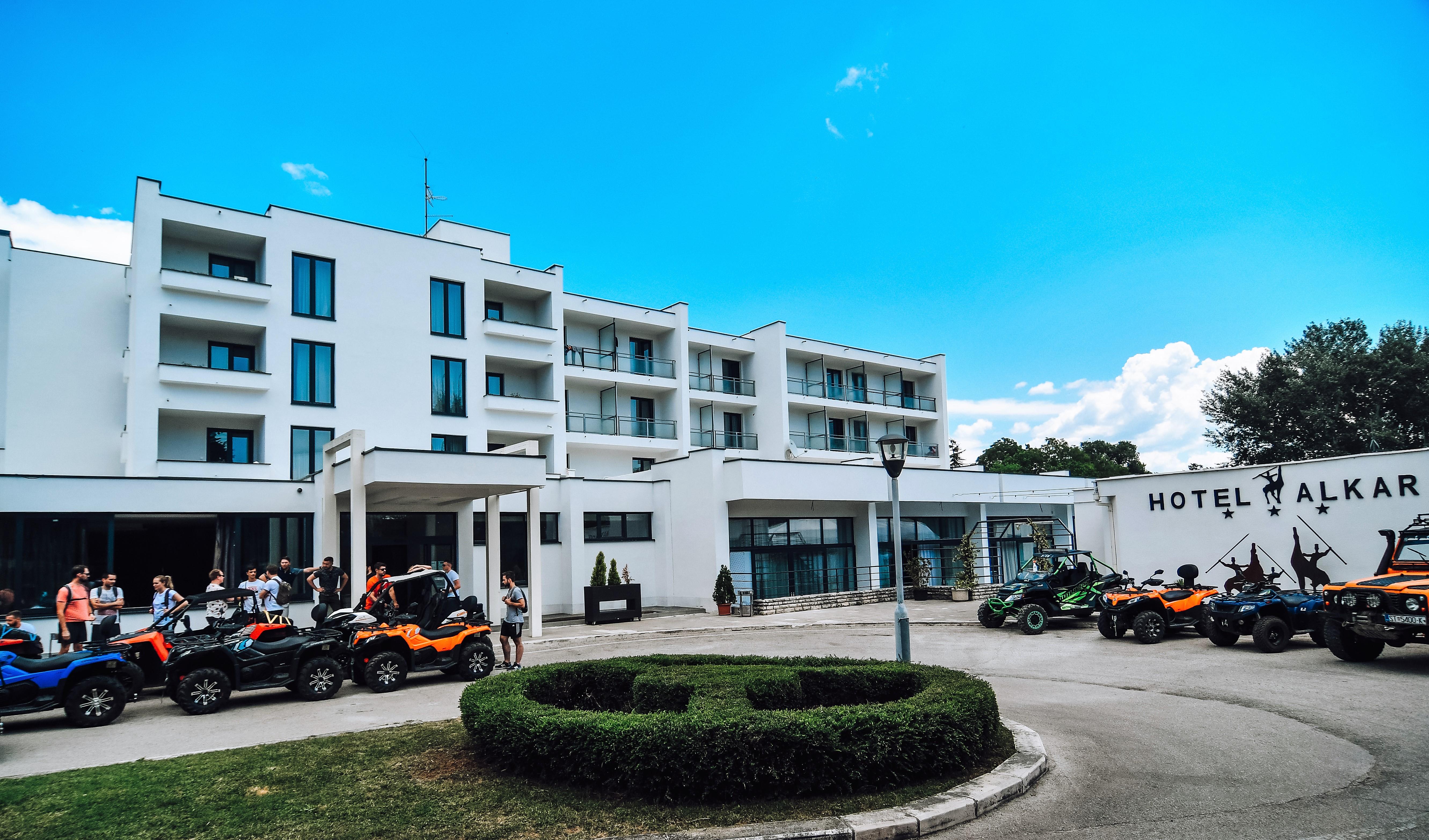 Alkar Hotel 3*